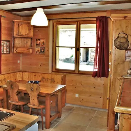 Chalet L'evasion Authentique - Nature & Cheminee